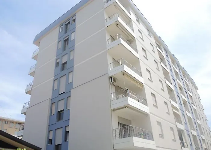 Lovely Flat With Terrace In Bibione-beahost *