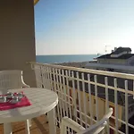 Lovely Flat With Terrace In Bibione-beahost
