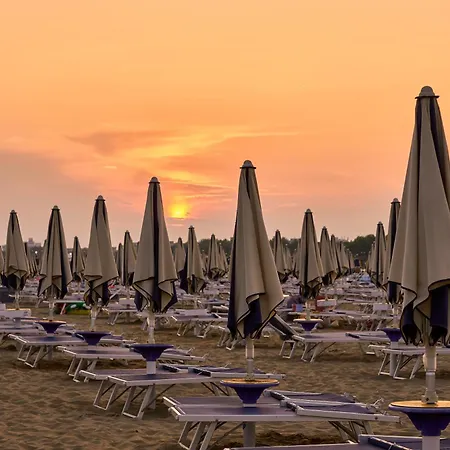 Lovely Flat With Terrace In - Beahost Bibione