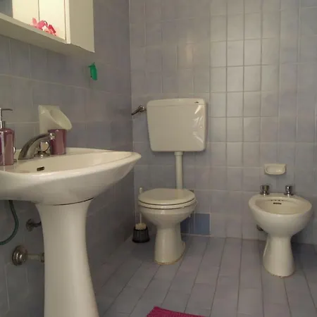 Lovely Flat With Terrace In - Beahost Appartement