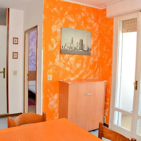 Lovely Flat With Terrace In Bibione-beahost Lejlighed *