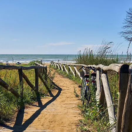 Lovely Flat With Terrace In Bibione-beahost Бибионе