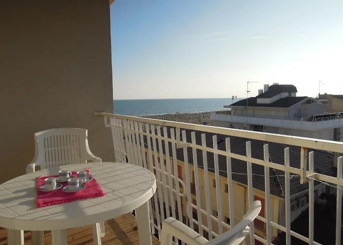 Lovely Flat With Terrace In Bibione-beahost