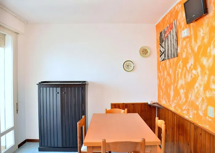 Lovely Flat With Terrace In Bibione-beahost * Bibione