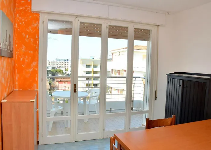 Lovely Flat With Terrace In Bibione-beahost Apartment